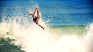 surf montezuma men surfing in best spots in costa rica